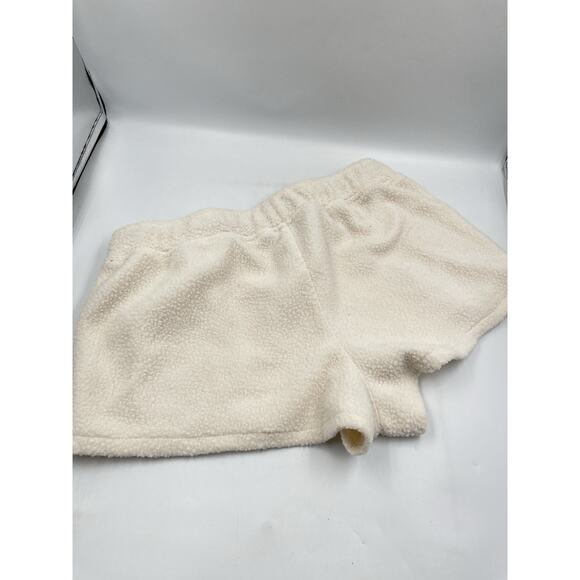 Pacsun Women’s Sherpa Fleece Lounge Cream Shorts With Pockets Size Medium - Picture 4 of 5